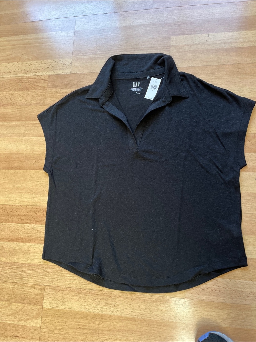 GAP Women's Black Short-Sleeve Polo Button-Down Top